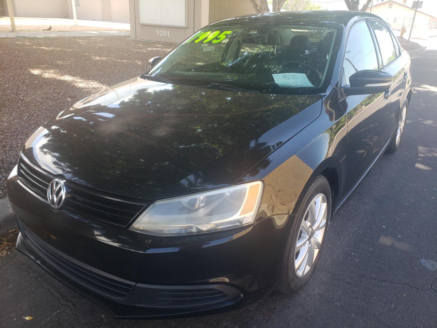 2012 /black Volkswagen Jetta SE (3VWDX7AJ6CM) with an 2.5 l5 engine, 6-Speed Automatic transmission, located at 323 E Dunlap Ave., Phoenix, AZ, 85020, (602) 331-9000, 33.567677, -112.069000 - 2012 Volkswagen Jetta,...... A True Must See!!....... No accidents, Cold AC, The car is gorgeous inside and out, Touch screen stereo/CD player, Bluetooth, satellite compatible, phone sync, power windows, power door locks, Clean Black interior Black with beautiful Black leather seats in near perfect - Photo#0